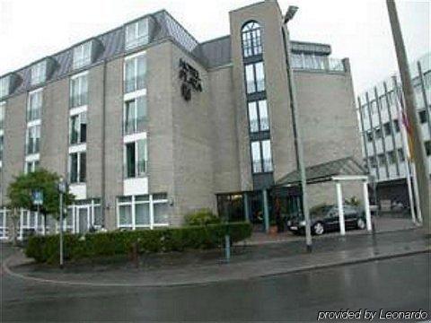 广场酒店 杜伊斯堡 外观 照片